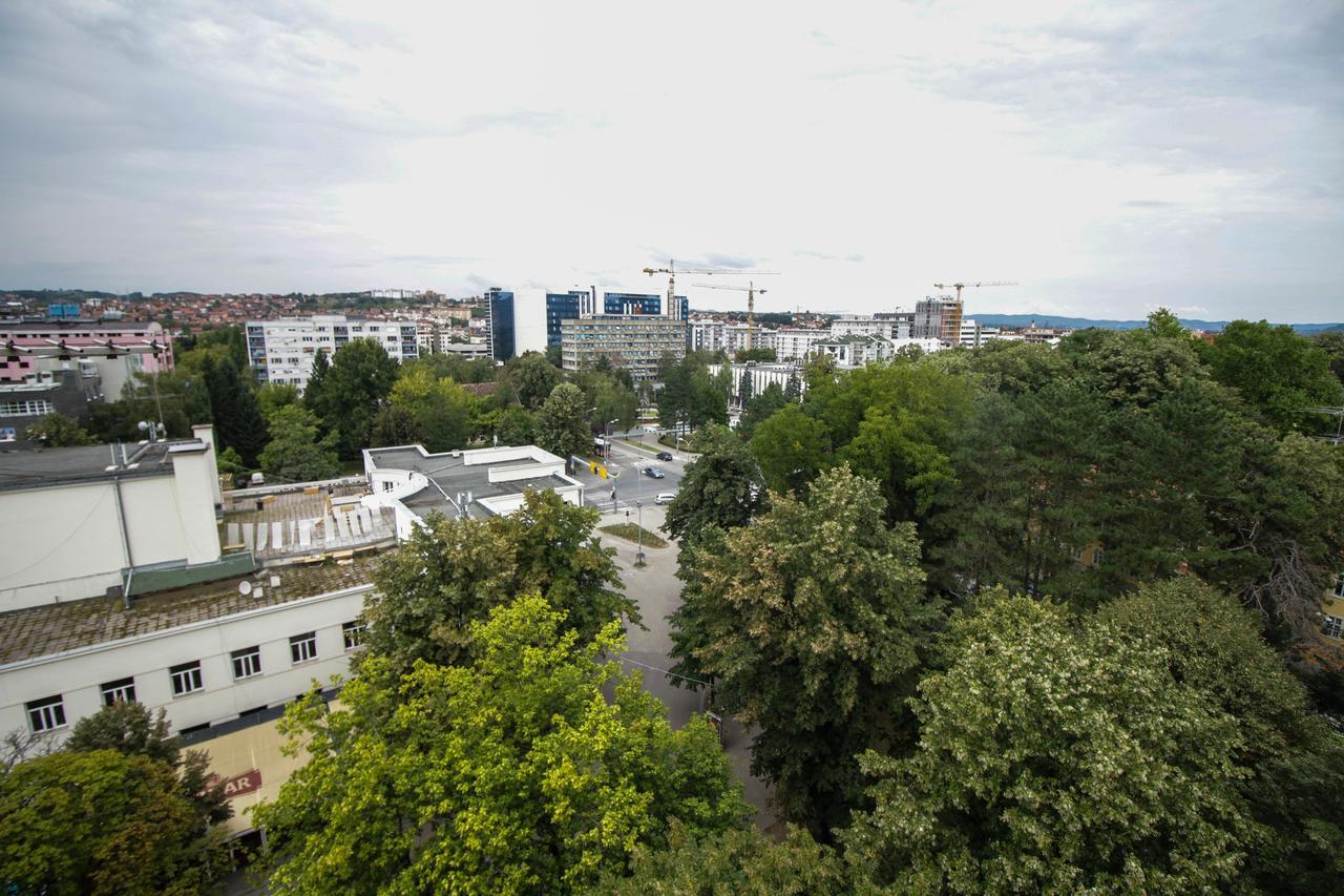 Apartman Penthaus U Strogom Centru Banja Luke バニャ・ルカ エクステリア 写真